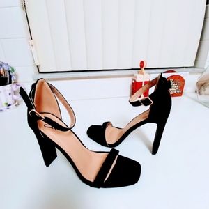 WOMEN SHOES NEW